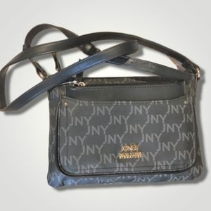 NWT Jones of New York signature bag